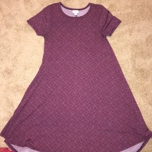Like new purple geometric XS LuLaRoe Carly dress